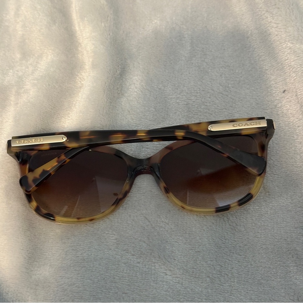 Coach Maroon Tortoise Sunglasses - Picture 9 of 12